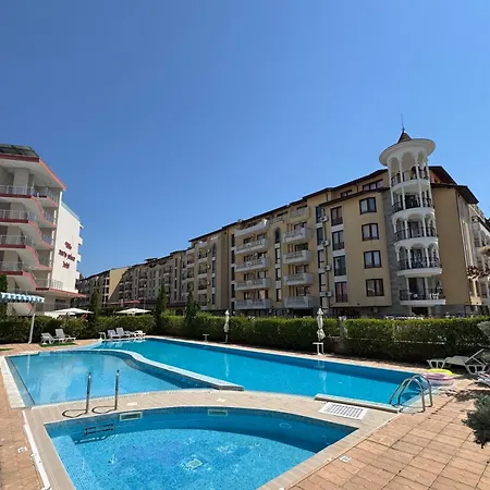 Sunny House 202 One Bedroom Apartament